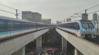 朱斌从南京地铁(问一下你知道南京地铁大概几分钟一班呢)