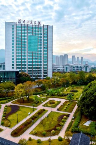 福建江夏学院在内蒙古录取分数线、位次、招生人数（2023-2025招生计划）