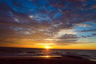 陕西渭南：彩霞漫天 阳光明媚 空气清新 祝愿您心情好 一切都好