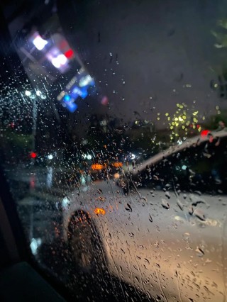 爱上阴雨天