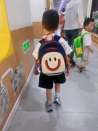 给第一天上幼儿园的宝贝