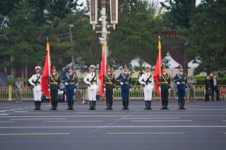 镜头下：让外籍学生GET“中国法”丨百年峥嵘铸辉煌
