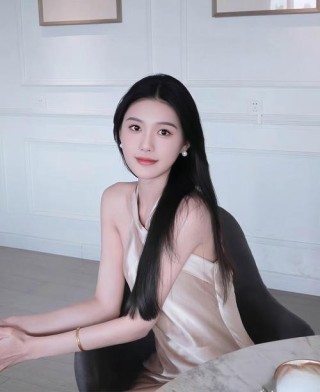 长发及腰真迷人