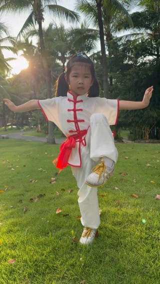 练武术的小孩有什么不一样