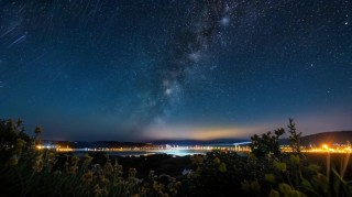 静夜星空，繁花落幕