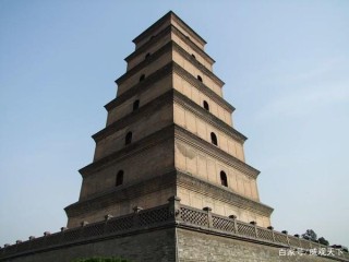 诗游曲江 | “塔势如涌出，孤高耸天宫”，文人墨客笔下的大雁塔是哪般？