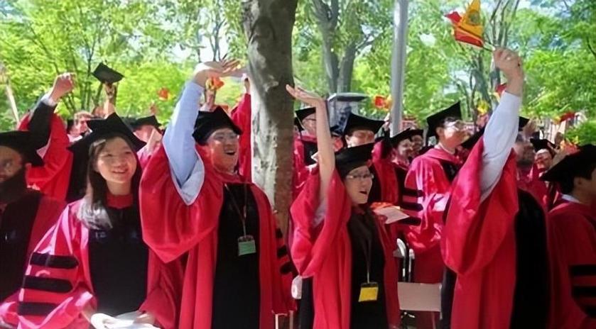 哈佛新生一半是富二代？真相是：奋斗吧！比你有钱的人还比你努力！  第1张