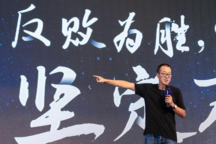 俞敏洪:“留学教父”的华丽转身 第1张 俞敏洪:“留学教父”的华丽转身 第1张