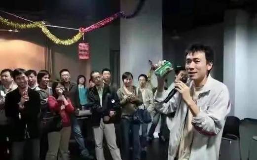 土豆网CEO王微：文学青年的网络历险记  第1张