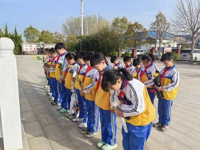 塑造美好心灵争做文明使者:濮阳市油田第一小学向阳花红领巾志愿服务队三一中队组织系列志愿服务活动 第1张 塑造美好心灵争做文明使者:濮阳市油田第一小学向阳花红领巾志愿服务队三一中队组织系列志愿服务活动 第1张