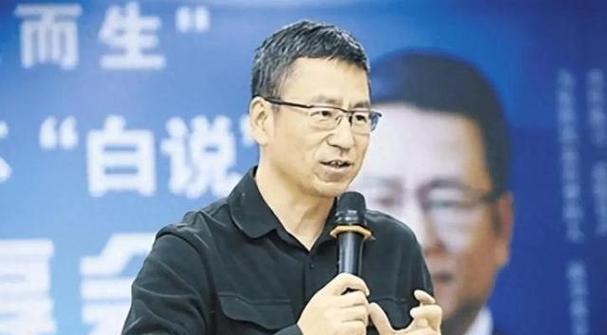白岩松：谁的成长不是惊心动魄的?励志文章  第1张