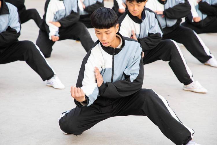 不要再抱怨，总是练重复的武术动作  第1张